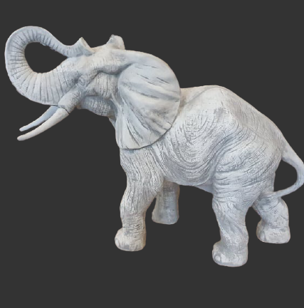 H1222 olifant 68 cm.