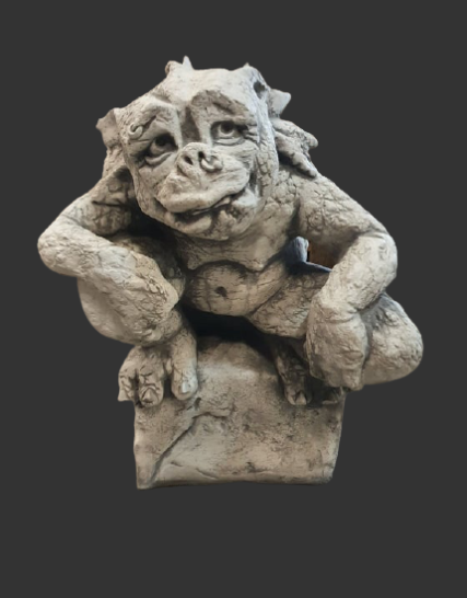 H1692 gargoil 47 cm