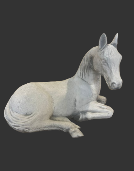 J2258 paard liggend 33 cm
