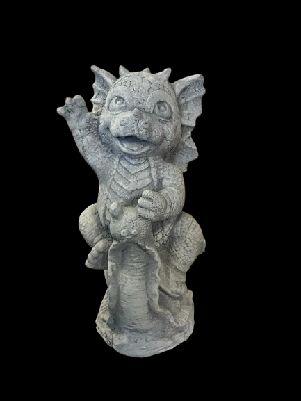 GR28 draak op slak 26 cm