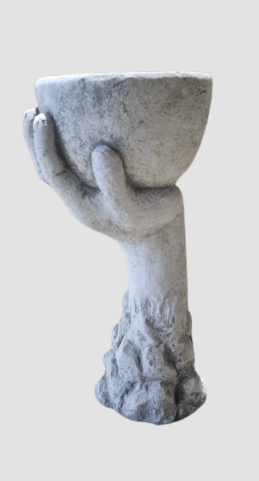 J1907 Hand met kelk 37 cm